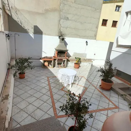 Sun Apartment *